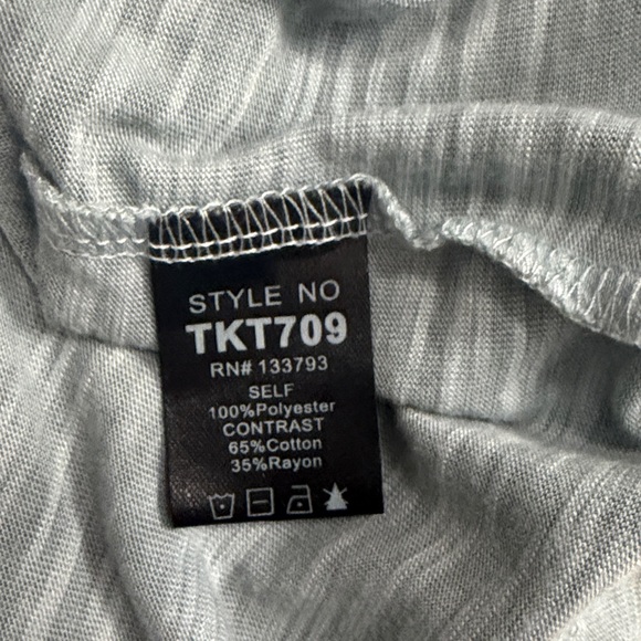 Pol Sleeveless Silver Studded V-Neck Blouse.  Sz L - Picture 8 of 10